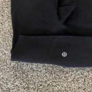 Lululemon wunder under luon size 2 length 21in